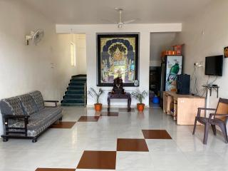 Pavana Guest House - 9