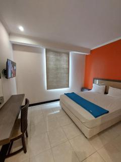 Hotel Tulip Madiun - 0