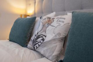 Urban Oasis Six Suites Apts Porto - 4