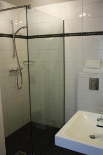 Hotel & Appartementen Royal - 1