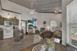 Cactus Flower Lodge-20 min to Downtown-Starlit Sky Views - 3