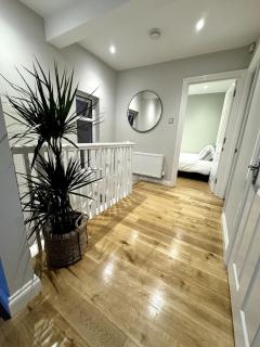 Cozy 2-Bed Flat Your Perfect Home Away From Home - Bristol - 1