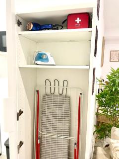 Designer and Quiet Studio 5 min to Maria Zambrano Station and 15 min walk to Beach - 3