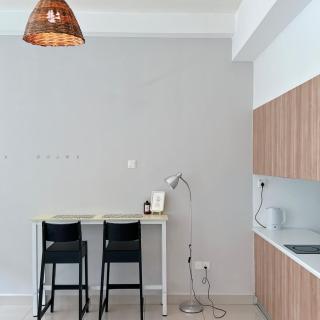 Cozy Muji Home with Wifi & Netflix at Mount Austin #19 - 0