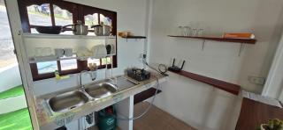 House 2 Bedroom with Seaview - 2