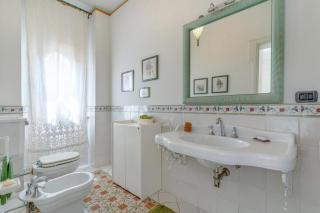 Katerna Lux House - 4