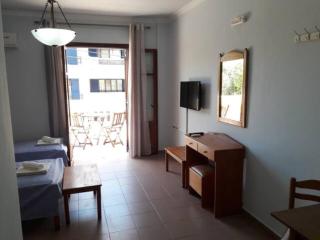 Makelli Budget Studio B4 - 4