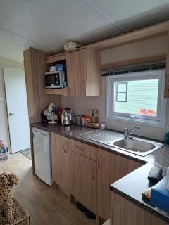 Fantastic 2 Bedroom Static Caravan Billing Aquadrome - 8