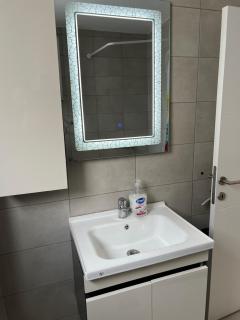 Deluxe Apartment - 2