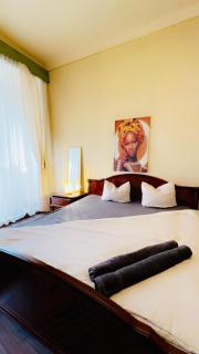 Comfy 2BR Apt, for 5P Easy Access to Stadthalle - 4