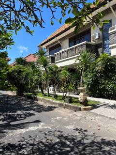 Largest Villa in Kuta Royal C1 - Turquoise Villa - 8