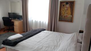 VillaWeb entire house for 10pers,just 5min to the center - 7