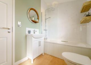 Winston Farm Lodges - 5