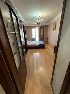 четырехкомнатная квартира в центре города Гюмри - 7