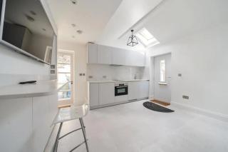 Luxury Modern Studio Flat - 2 mins from Ascot Racecourse - Ascot - 0