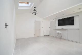 Luxury Modern Studio Flat - 2 mins from Ascot Racecourse - Ascot - 1