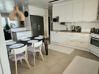 Arctic Aurora Stay in a Traditional Finnish Home - - 2
