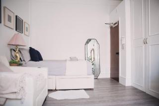 Spacious Studio Flat Paddington - 1