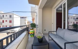 5 Bedroom Stunning Apartment In Trappeto - 3