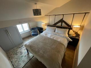 Central Whitchurch Hotel - Lowcross House Room 6 - Whitchurch - 0