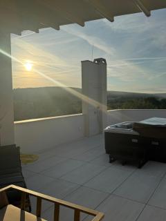 Villa Bellavista, rooftop, jakuzzi, infinity pool - 4