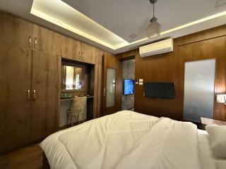 Luxury one bedroom apartment in um Uthaina - 7