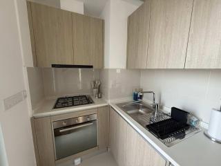 Luxury 2 Bed 2 Bath at Trizen by Resident Villas - Colombo - 8
