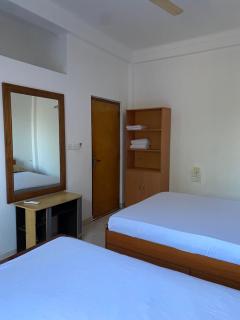 Eesan Guest House - 9