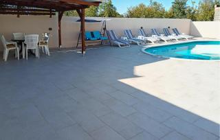 Awesome Home In Benkovac With Wifi - 3