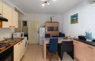 Two-Bedroom Apartment In Supetar - 5