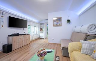 Cozy Home In Martinkovec With Wifi - 7