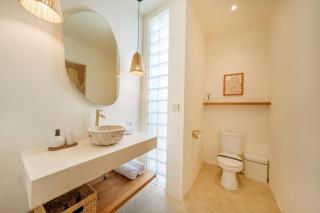 Sira Rosa Villa 2BR with Rooftop Oasis - 2