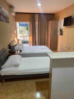 Fontana Apartments 1A - 3