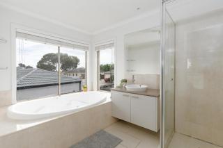 Haven Home Art Spring - Narre Warren - 0