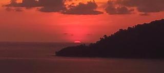 Seaview Suite with Stunning Sunset & Private Balcony in City Centre at The Shore Kota Kinabalu - 9