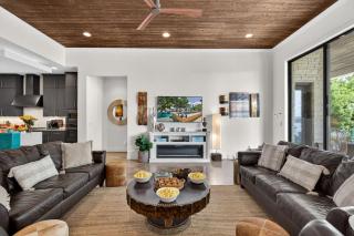 Lakeshore Landing with Concierge Services - 2