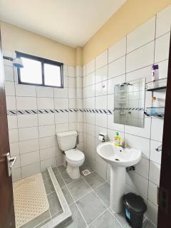 Gish Living - 1