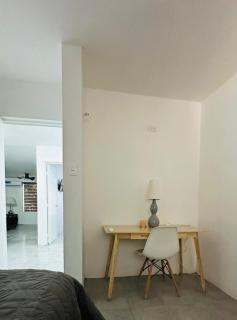 Comfortable house - - 5