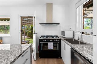 COZY 3BR home near Adelaide CBD - 5