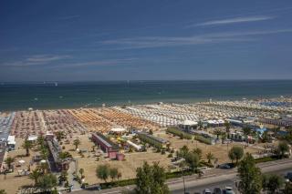 Casa a Rimini a 100 mt dal mare due camere e due bagni cucina e salotto - 8