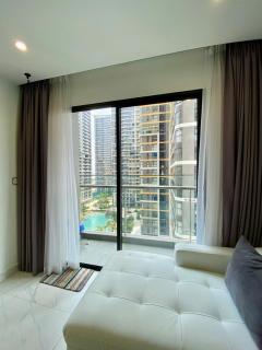 Shi House- 2BR Buliding BE5 Beverly &View Pool - 8