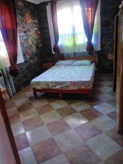 Villa de campagne en hauteur avec vue sublime sur mer et forêt - 2