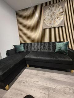 Cotswold Escape - City Centre - Bradford - 3