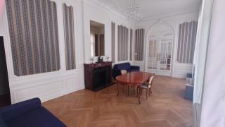 Appartement Haussmannien face aux halles - 4