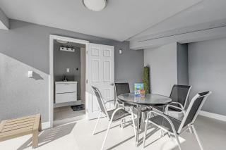 Vegas Hillcrest Oasis, Private Pool and 5BR - 1