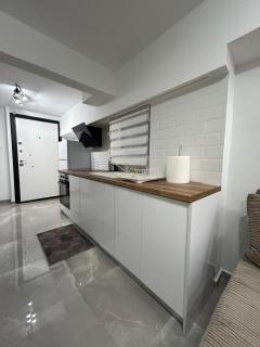 Gounari White Tower Apt - 5