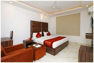 Near Mahakaleshwar jyotilinga HOTEL F T E,Ujjain,Near Temple & Railway station,Fully Air conditioned Rooms with Wifi And Parking,BEST HOTEL IN UJJAIN CITY - 0