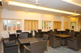 Super Townhouse Island Inn - 1