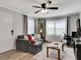 Seven Pines Retreat Peaceful, Stocked Home in White Hall - 3