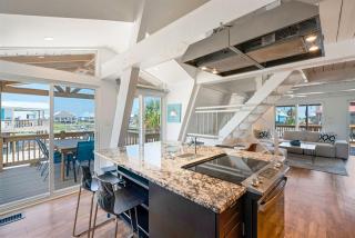 Point Breeze Waterfront Beach Cottage - 9
